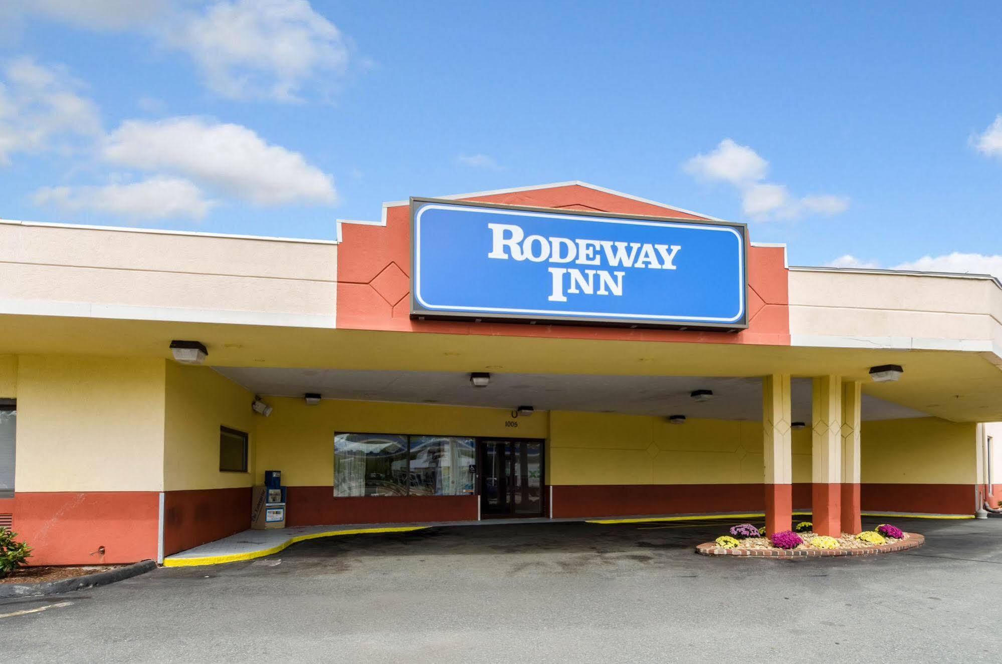 Rodeway Inn Brockton Eksteriør bilde